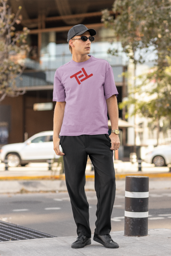 mockup-of-a-man-with-sunglasses-wearing-an-oversized-tee-m25271